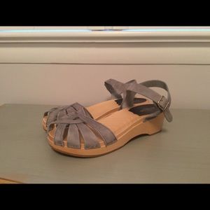 Swedish Hasbeen clog sandal in soft gray VGUC